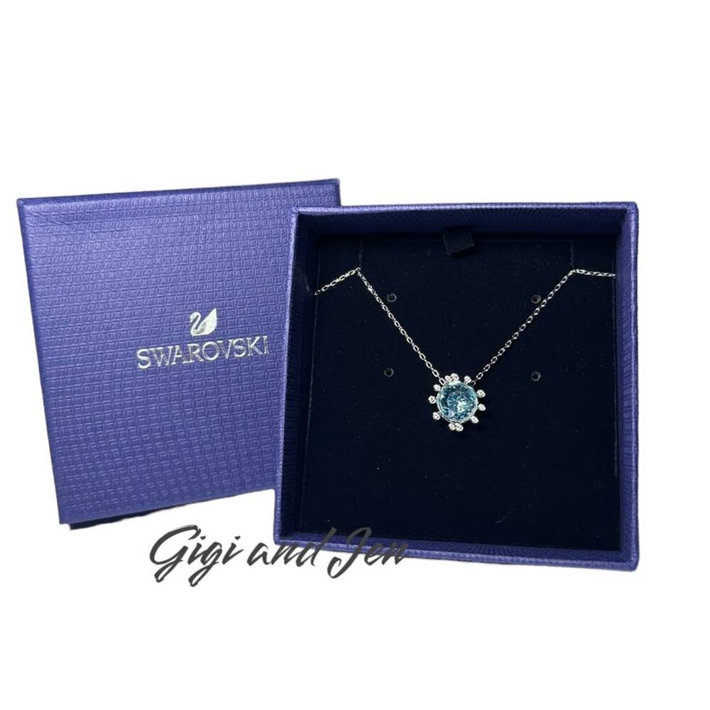 Swarovski Crystal Olive Aqua Blue Crystal Pendant Necklace